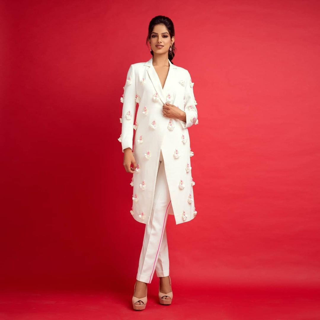 Harnaaz Sandhu Hot Photos