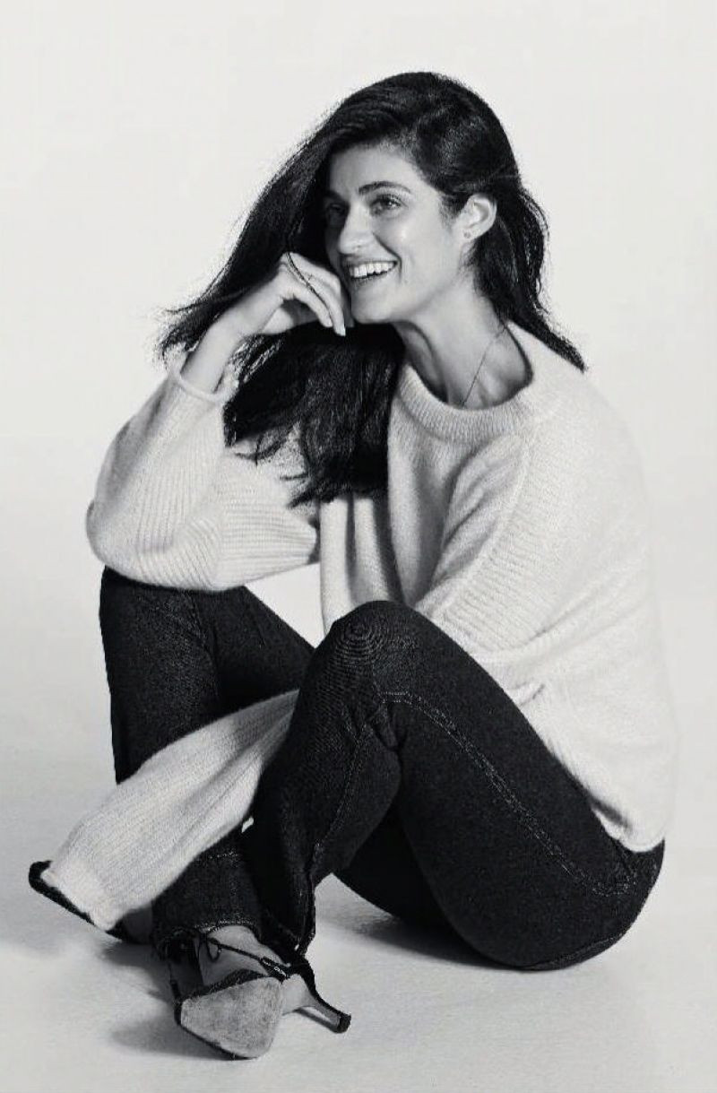 anya-chalotra-hot pictures