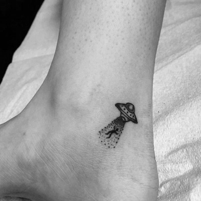 aliens small tattoos for men