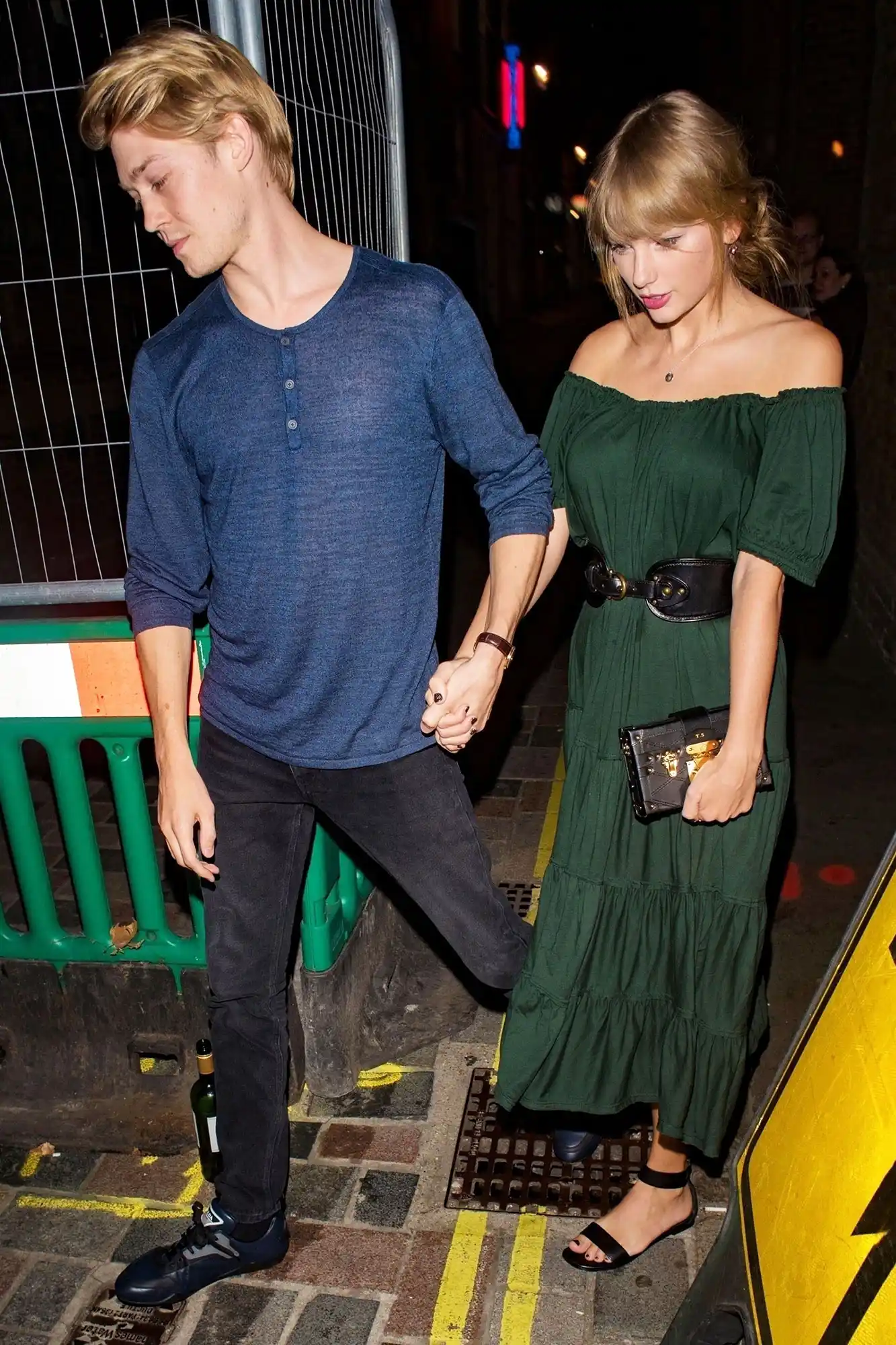 Taylor Swift Relationship with Joe Alwyn
