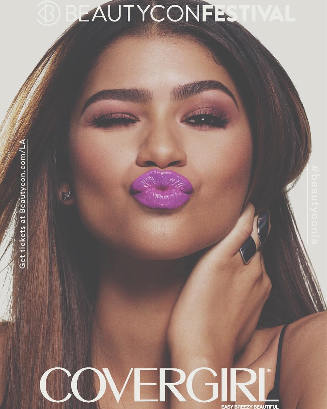zendaya hot purple lips