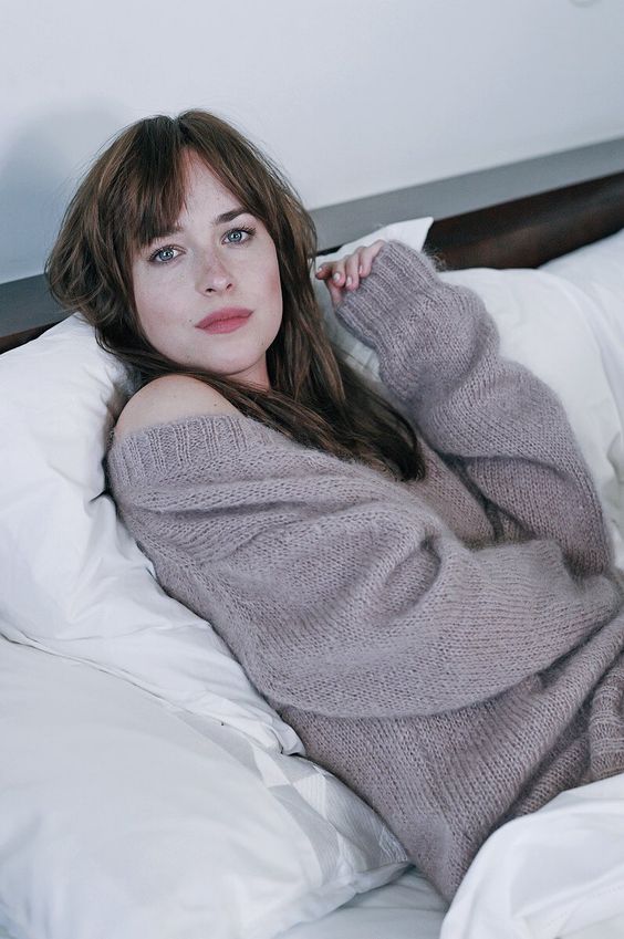 Hot Dakota Johnson Pictures 12
