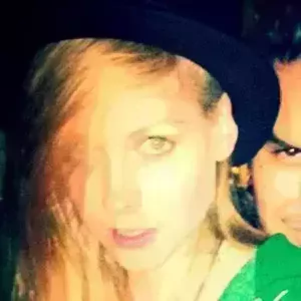 Avril Lavigne without Makeup look photograph