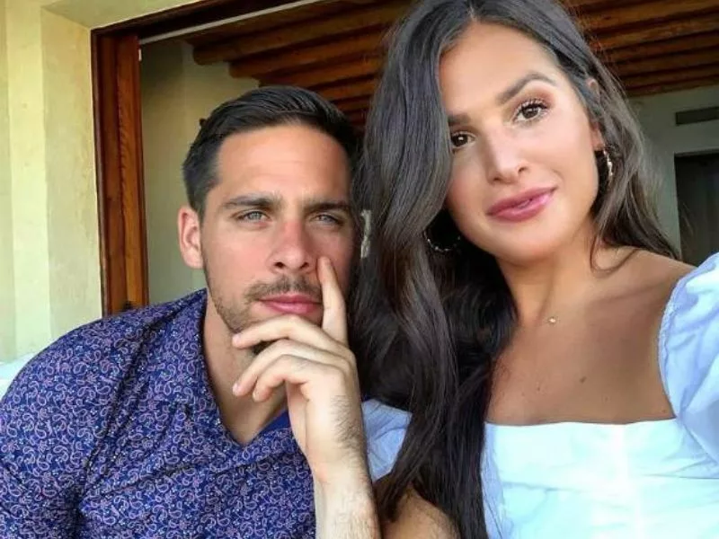 T.-J.-McConnell-with-wife-Valerie-Guiliani 2