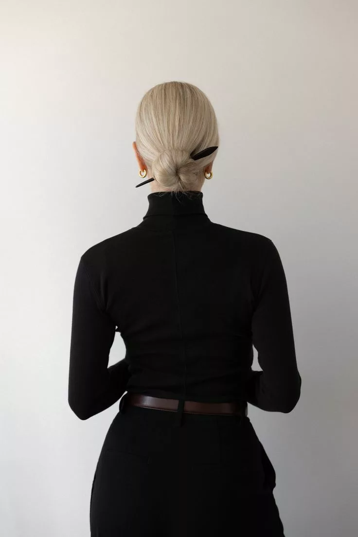 Basic bun hair style for middle school girls