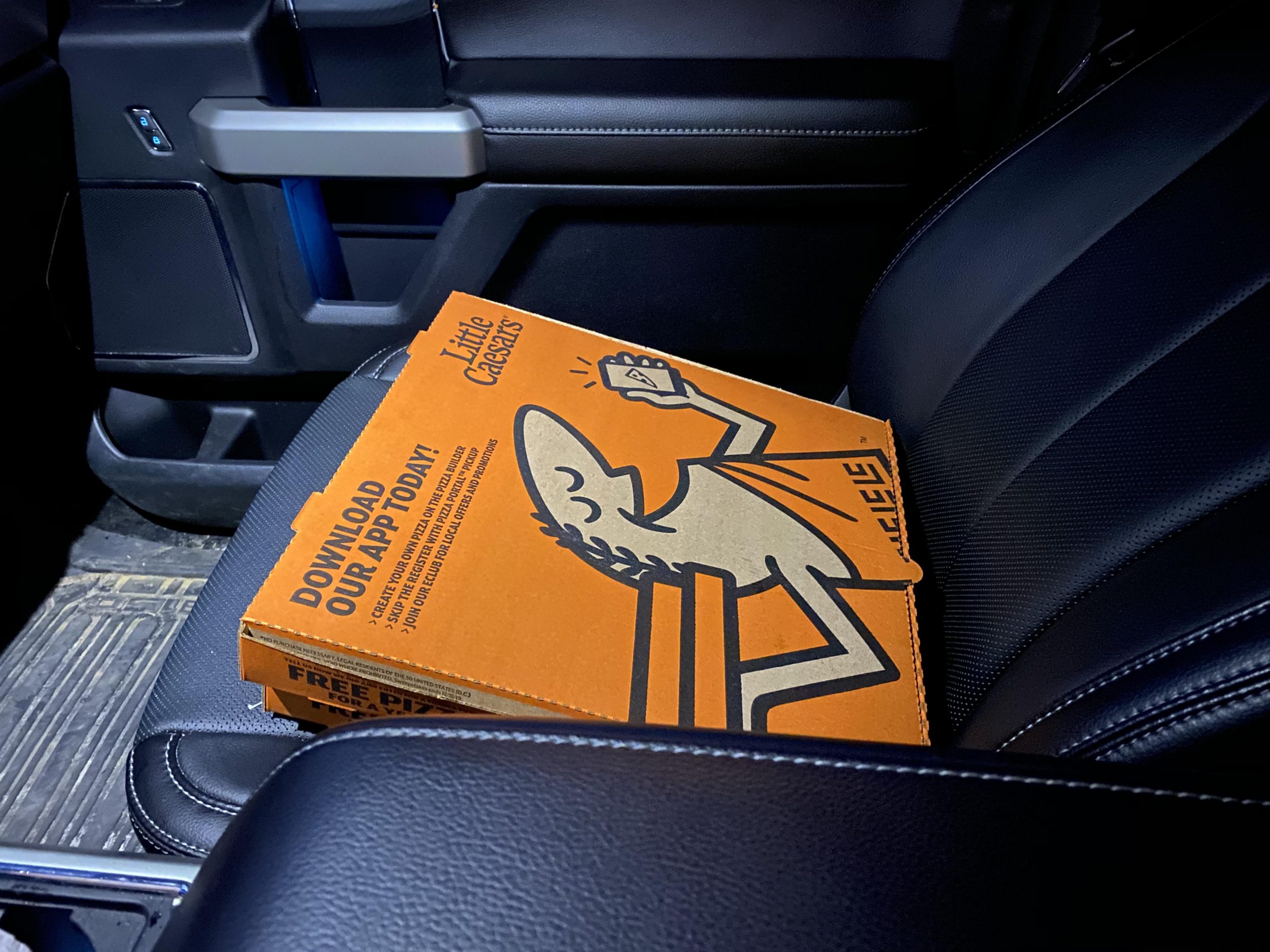use seat warmer to warm pizza