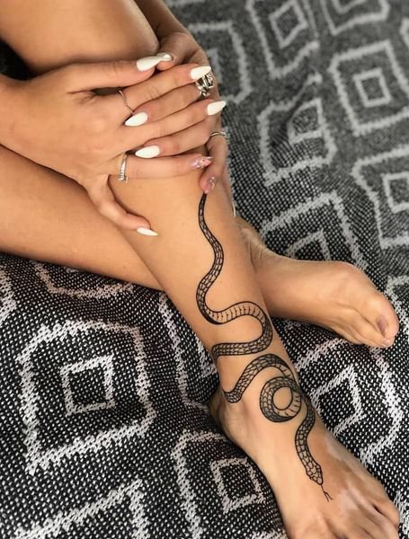 snake-tattoo for women