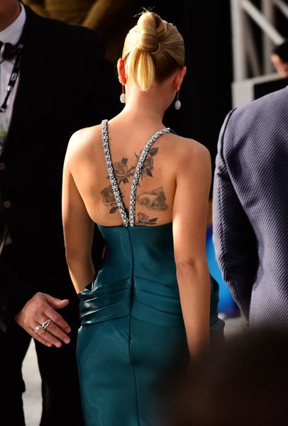 Scarlett Johansson hot back tattoo