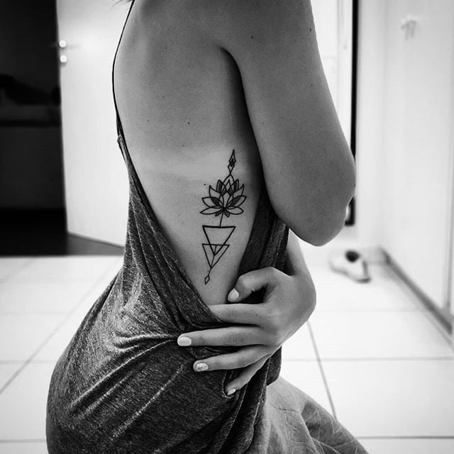 sexy side tattoos for women