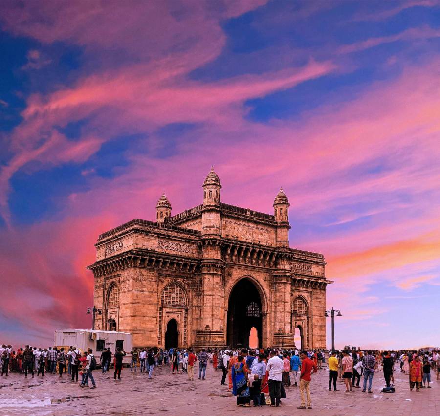 places to visit in Mumbai- Gateway of India