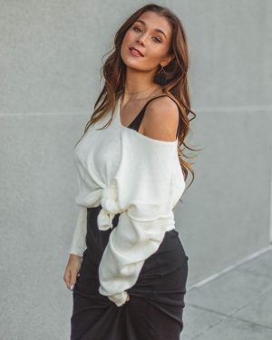 19 Breathtaking Pics of Marissa Mowry Wife of Trevor Lawrence