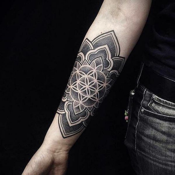 spectacular-geometric-Forearm Tattoos For men