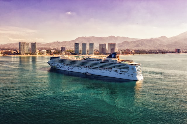 Luxury Cruise Line Holidays 3
