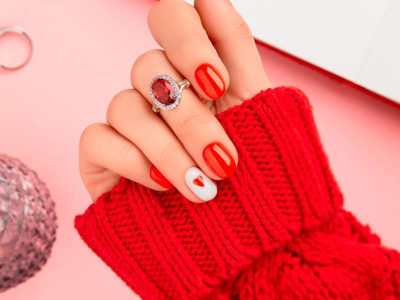 happy valentines day nails red
