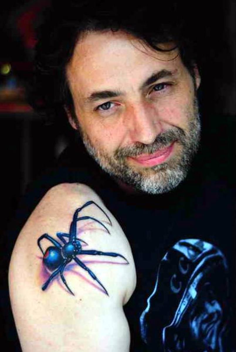 3d spider tattoo for men on shoulder
