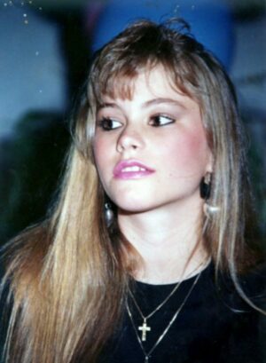 29+ Sofia Vergara's Young Teen Pictures Straight From Her Album