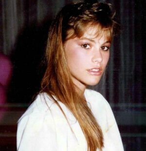 29+ Sofia Vergara's Young Teen Pictures Straight From Her Album